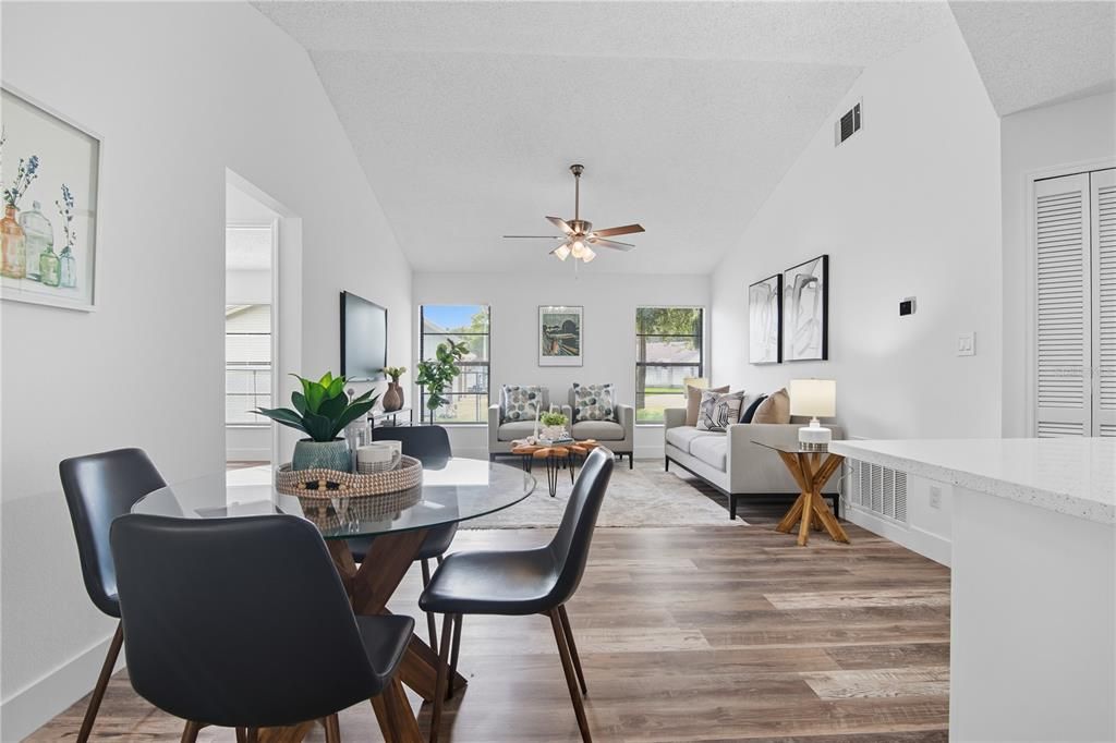 Active With Contract: $389,900 (3 beds, 2 baths, 1648 Square Feet)