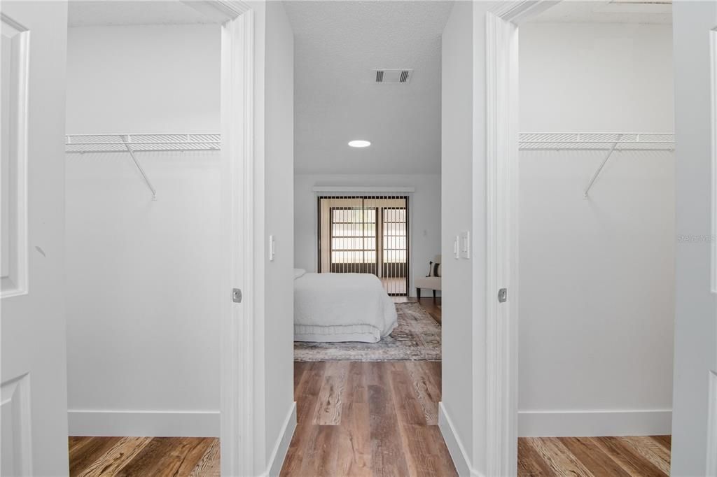 Active With Contract: $389,900 (3 beds, 2 baths, 1648 Square Feet)