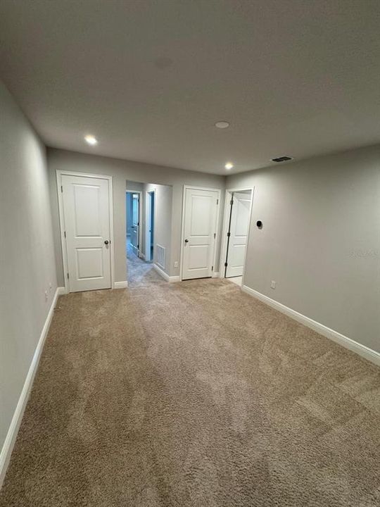 出租: $2,550 (3 贝兹, 2 浴室, 1713 平方英尺)