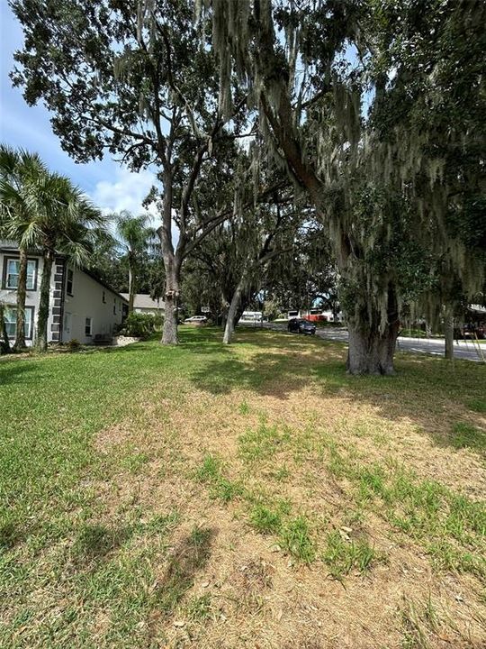 待售: $115,000 (0.19 acres)