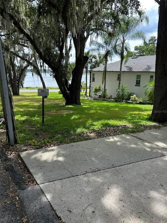 待售: $115,000 (0.19 acres)