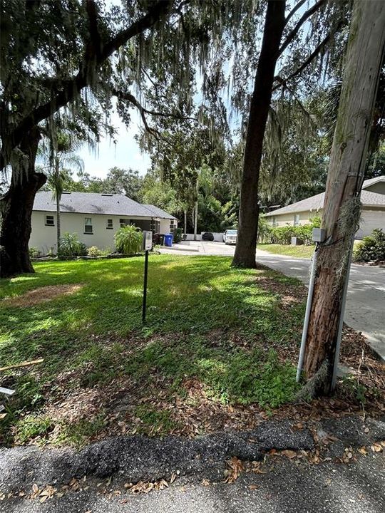 待售: $115,000 (0.19 acres)