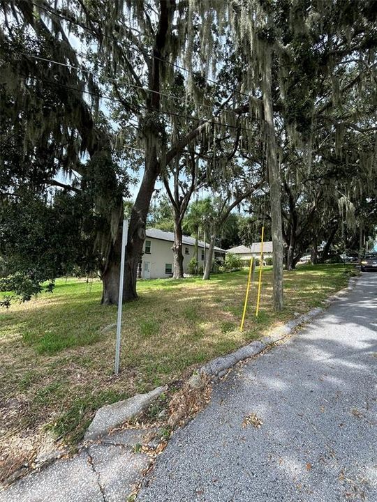 待售: $115,000 (0.19 acres)