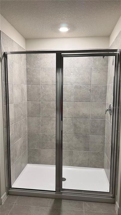 Activo con contrato: $2,199 (3 camas, 2 baños, 1699 Pies cuadrados)