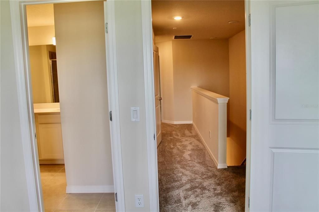 Activo con contrato: $2,199 (3 camas, 2 baños, 1699 Pies cuadrados)