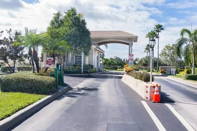 На продажу: $385,000 (3 спален, 2 ванн, 1584 Квадратных фут)