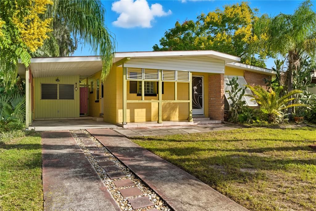 For Sale: $235,000 (2 beds, 1 baths, 1172 Square Feet)