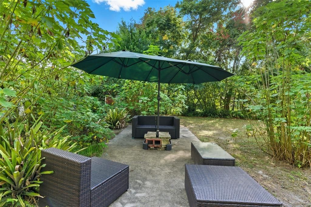 For Sale: $235,000 (2 beds, 1 baths, 1172 Square Feet)