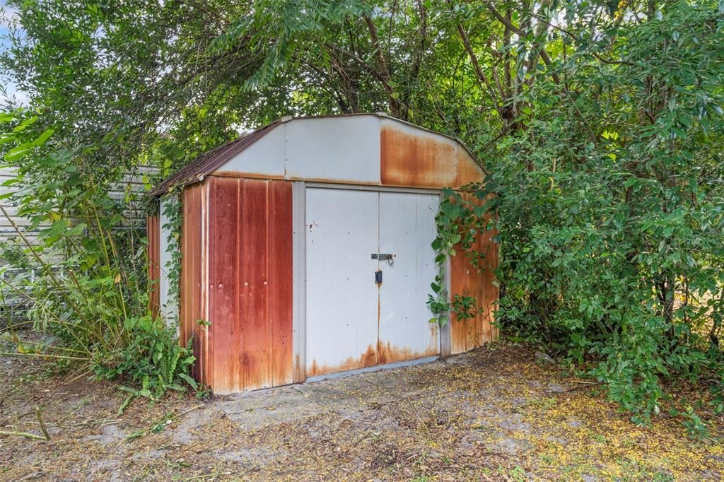 For Sale: $235,000 (2 beds, 1 baths, 1172 Square Feet)