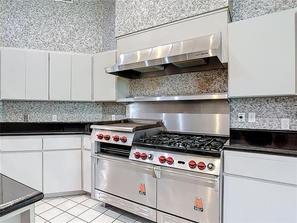 Active With Contract: $499,900 (4 beds, 3 baths, 2558 Square Feet)