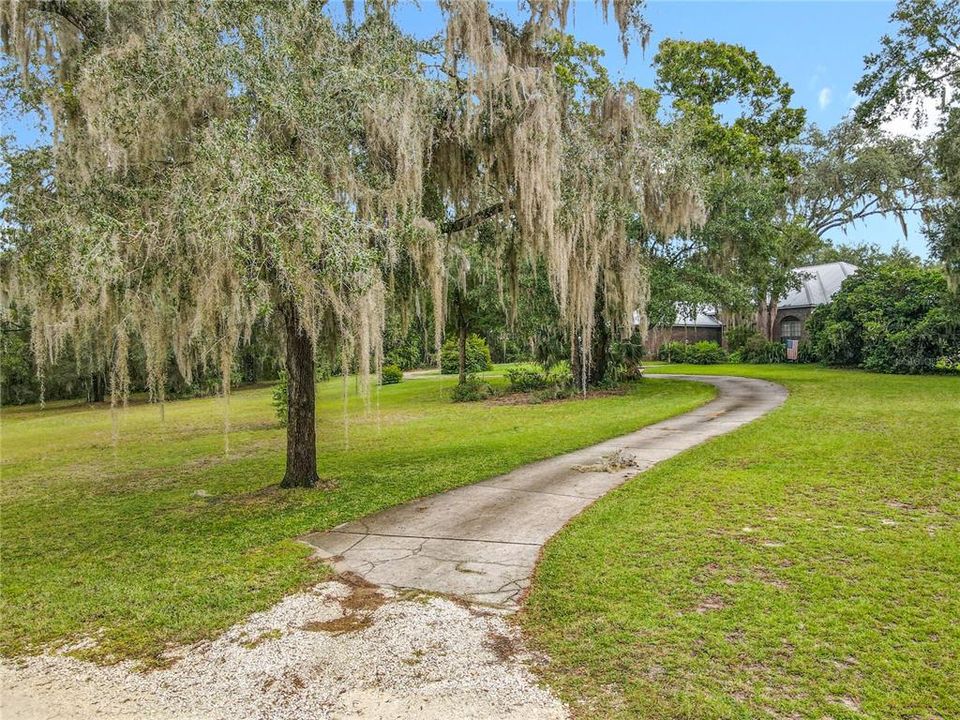 Active With Contract: $499,900 (4 beds, 3 baths, 2558 Square Feet)