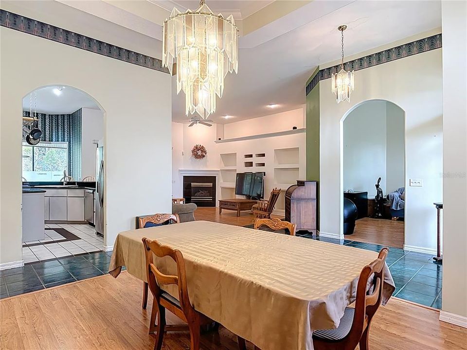 Active With Contract: $499,900 (4 beds, 3 baths, 2558 Square Feet)