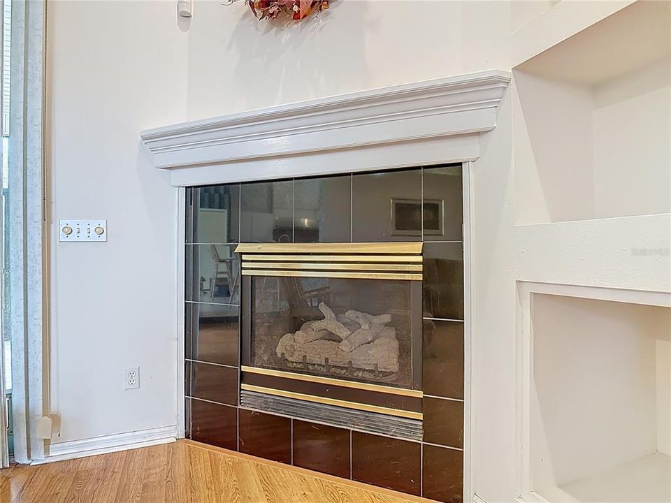 Active With Contract: $499,900 (4 beds, 3 baths, 2558 Square Feet)