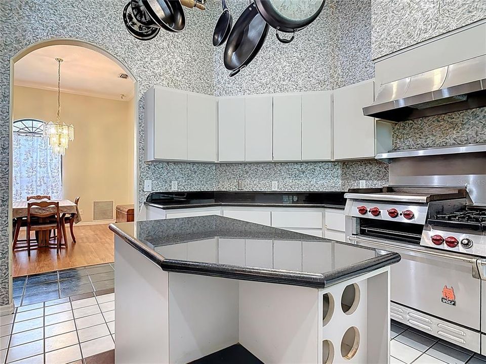 Active With Contract: $499,900 (4 beds, 3 baths, 2558 Square Feet)