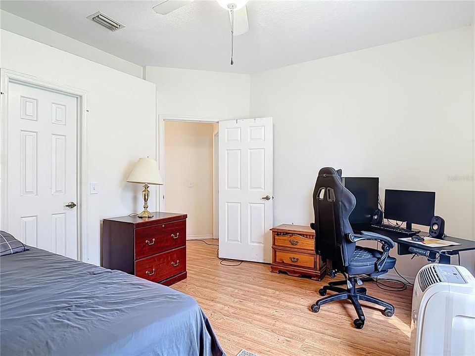 Active With Contract: $499,900 (4 beds, 3 baths, 2558 Square Feet)