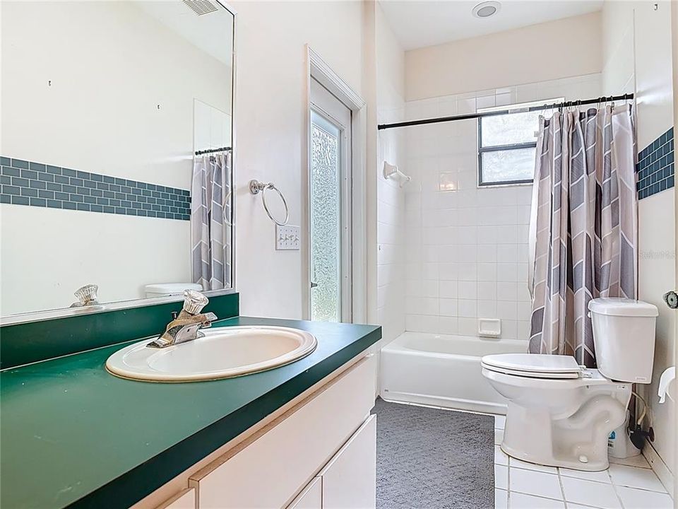 Active With Contract: $499,900 (4 beds, 3 baths, 2558 Square Feet)