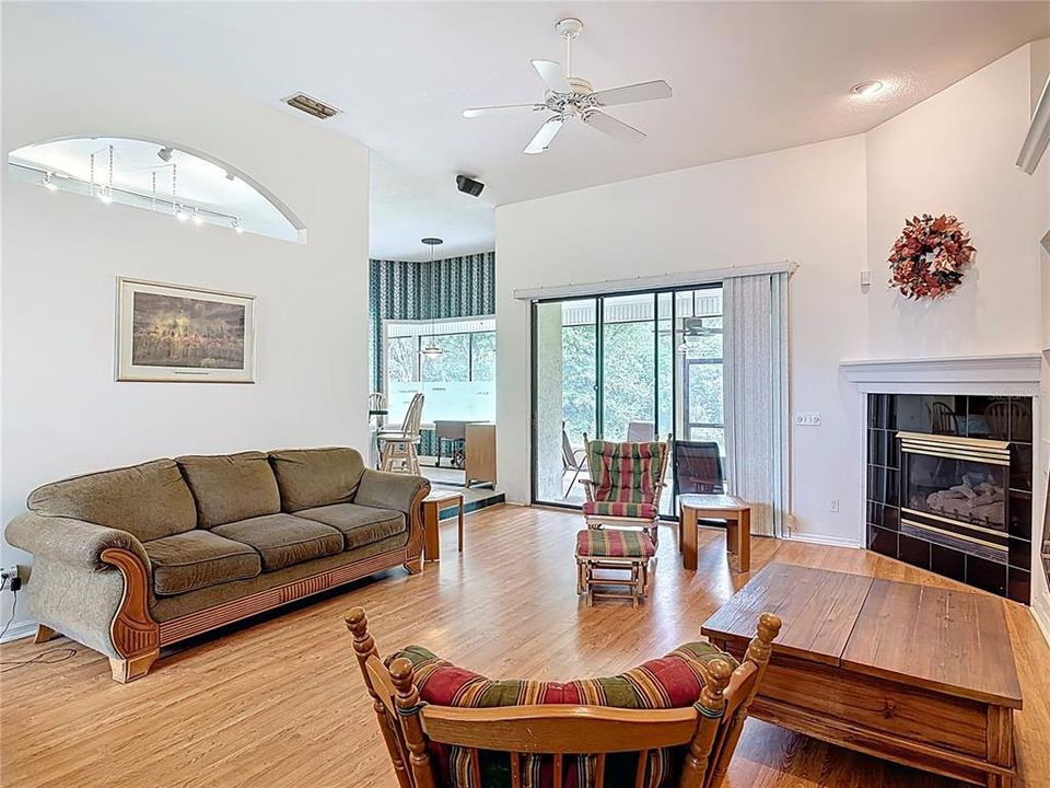 Active With Contract: $499,900 (4 beds, 3 baths, 2558 Square Feet)