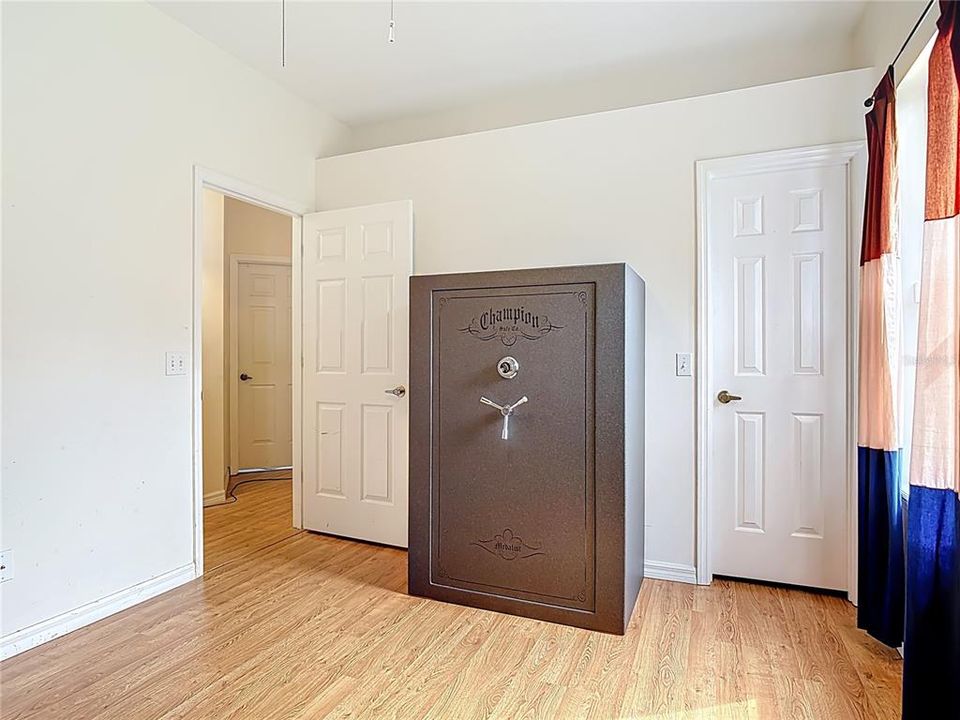 Active With Contract: $499,900 (4 beds, 3 baths, 2558 Square Feet)