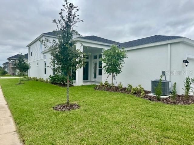 Activo con contrato: $649,845 (4 camas, 3 baños, 2477 Pies cuadrados)