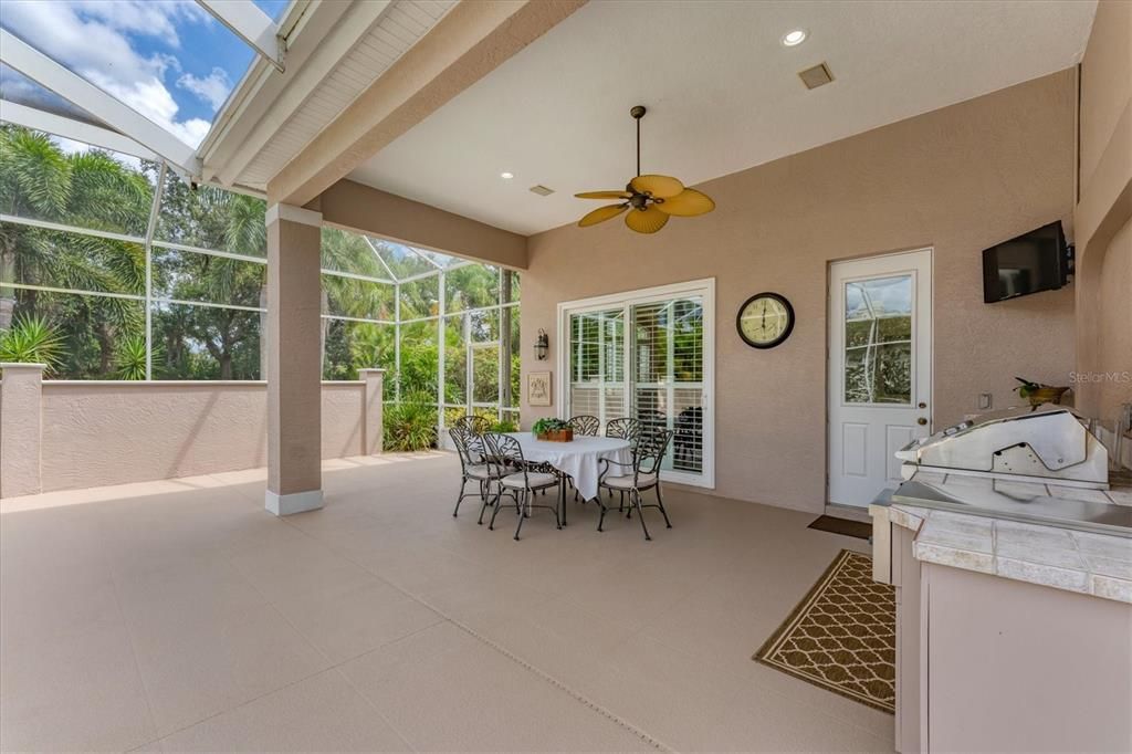 For Sale: $1,300,000 (3 beds, 3 baths, 3122 Square Feet)