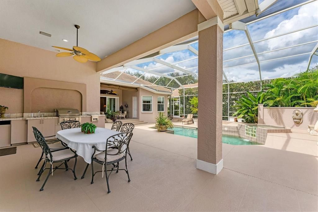 For Sale: $1,300,000 (3 beds, 3 baths, 3122 Square Feet)