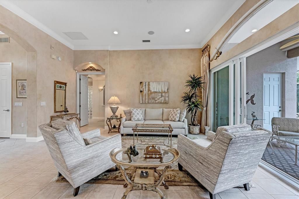 For Sale: $1,300,000 (3 beds, 3 baths, 3122 Square Feet)