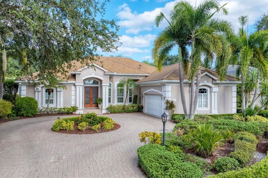 For Sale: $1,300,000 (3 beds, 3 baths, 3122 Square Feet)