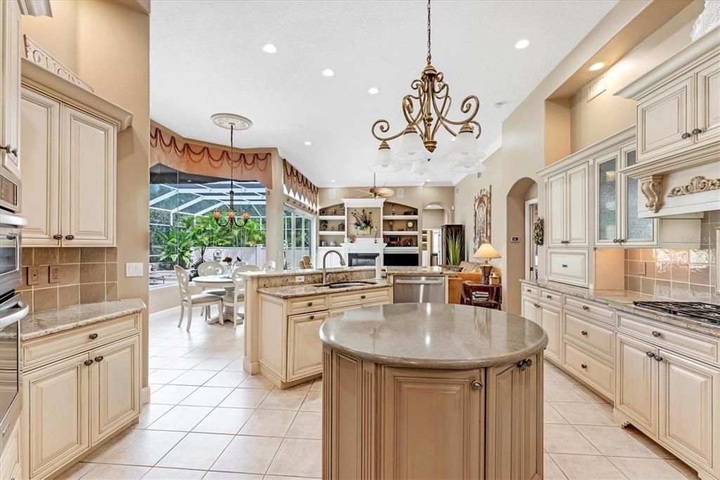 For Sale: $1,300,000 (3 beds, 3 baths, 3122 Square Feet)