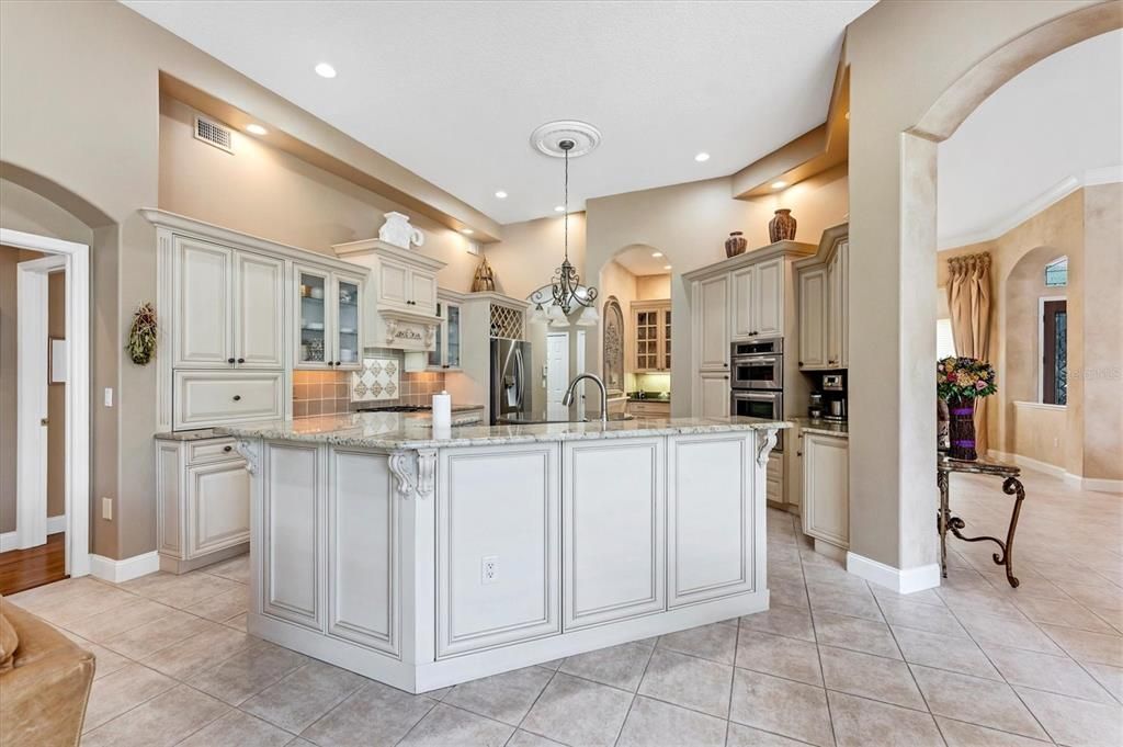 For Sale: $1,300,000 (3 beds, 3 baths, 3122 Square Feet)