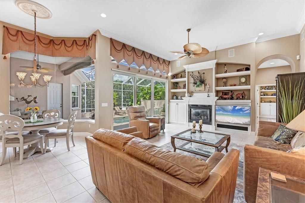 For Sale: $1,300,000 (3 beds, 3 baths, 3122 Square Feet)