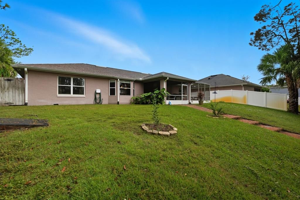 For Sale: $334,900 (3 beds, 2 baths, 1738 Square Feet)