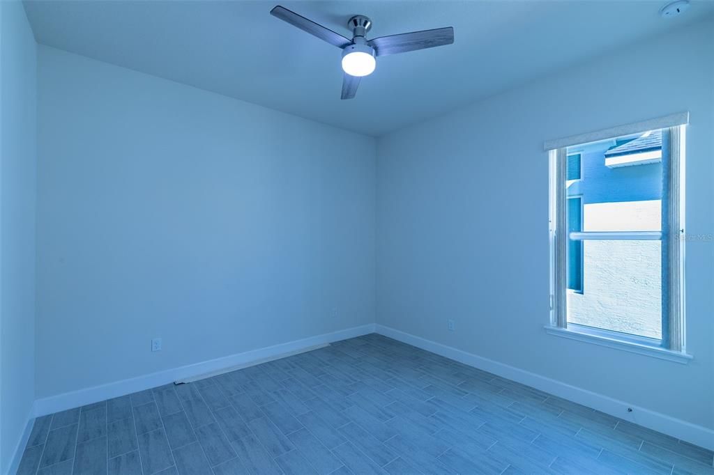 En Venta: $575,000 (4 camas, 3 baños, 2542 Pies cuadrados)