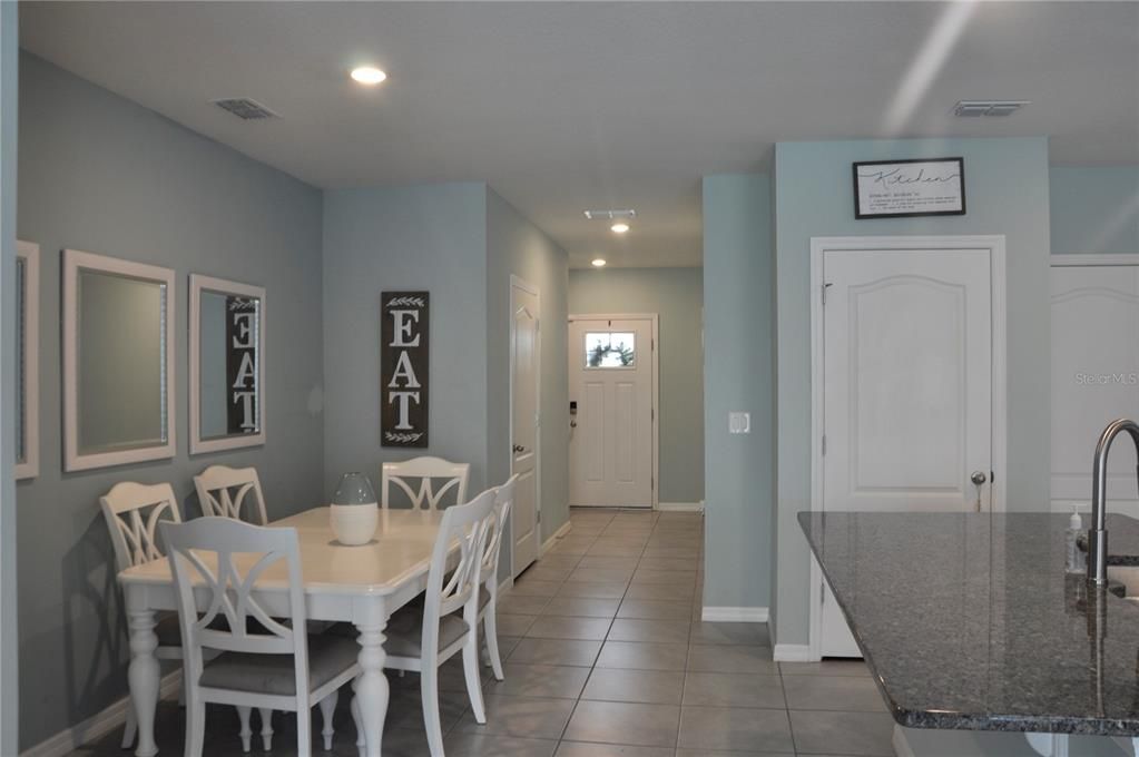 For Rent: $2,400 (2 beds, 2 baths, 1624 Square Feet)