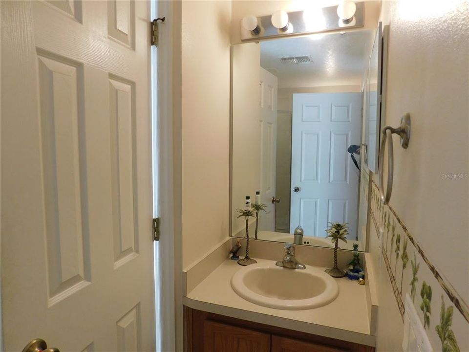 For Sale: $229,000 (3 beds, 2 baths, 1829 Square Feet)