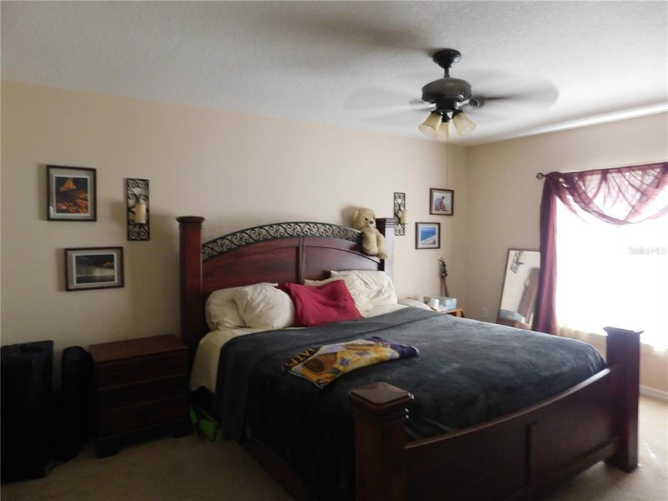 For Sale: $229,000 (3 beds, 2 baths, 1829 Square Feet)