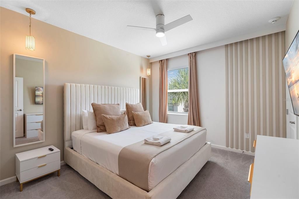 Active With Contract: $625,000 (6 beds, 4 baths, 2872 Square Feet)