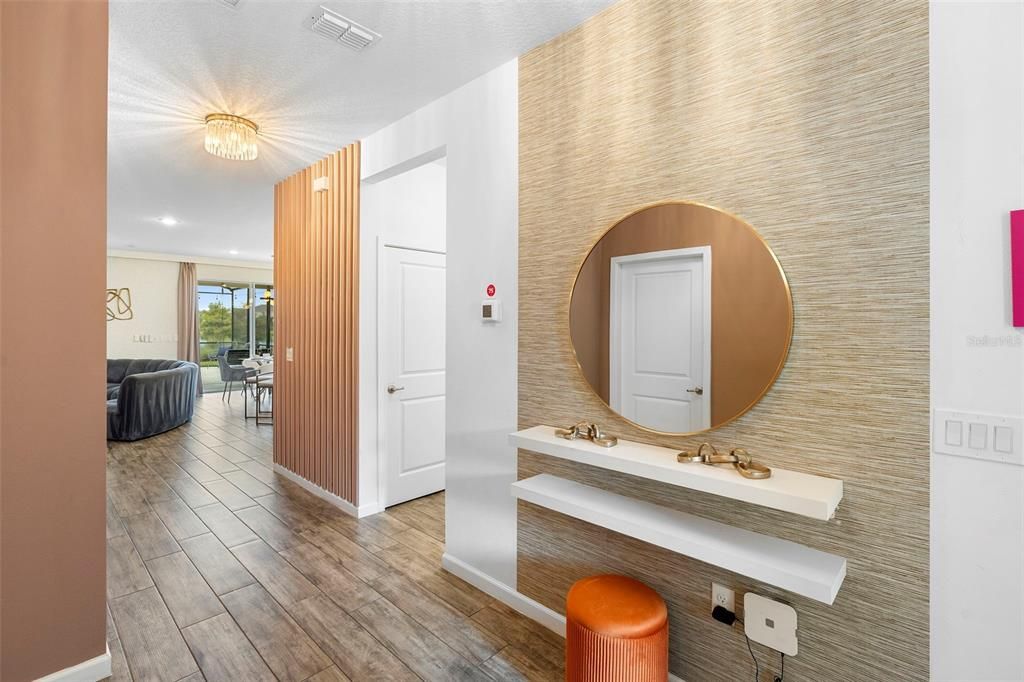 Active With Contract: $625,000 (6 beds, 4 baths, 2872 Square Feet)