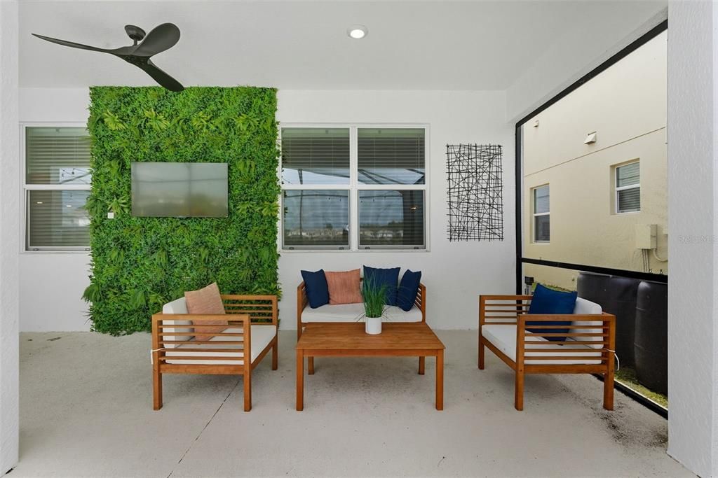 Active With Contract: $625,000 (6 beds, 4 baths, 2872 Square Feet)