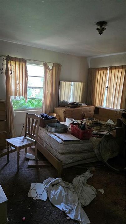 待售: $249,000 (2 贝兹, 2 浴室, 2098 平方英尺)