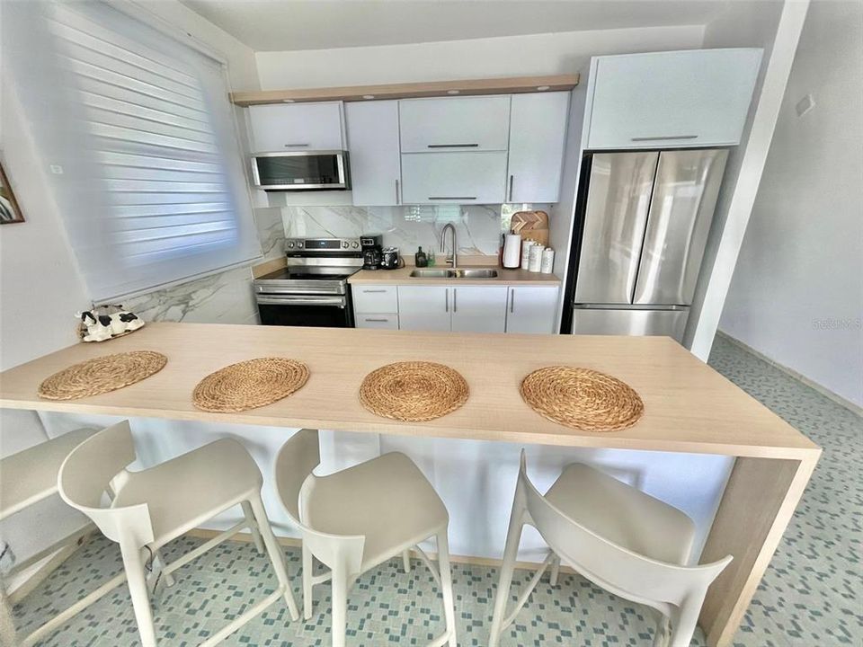 Под контрактом: $285,000 (3 спален, 2 ванн, 1251 Квадратных фут)