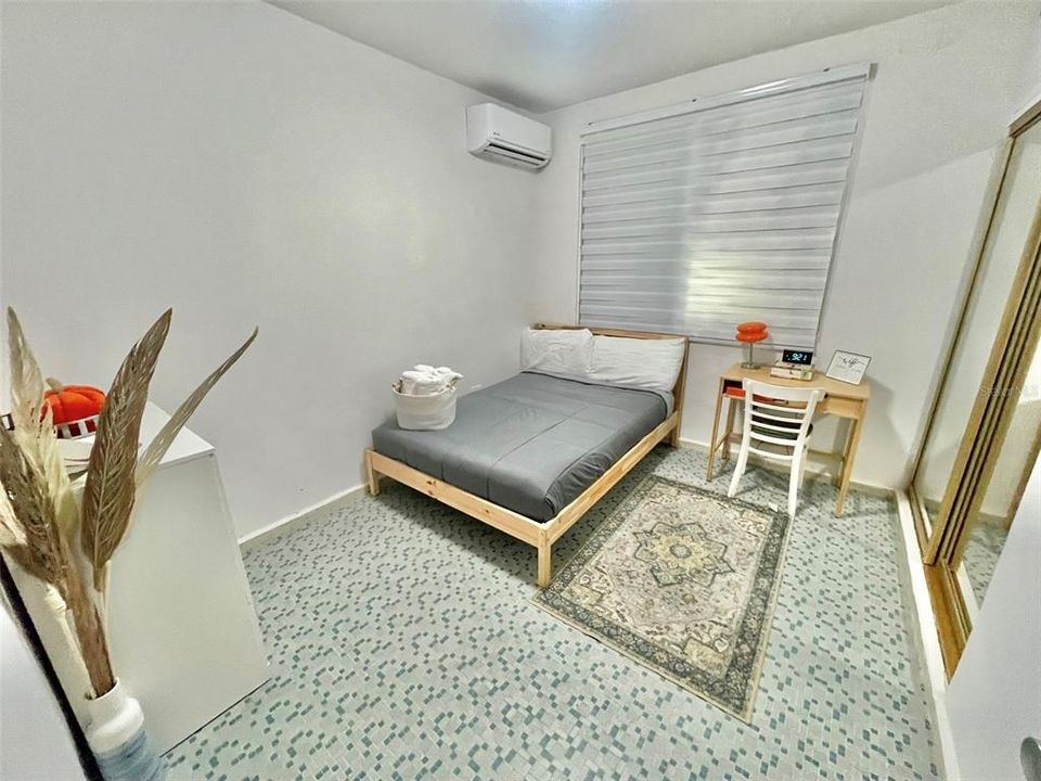 Под контрактом: $285,000 (3 спален, 2 ванн, 1251 Квадратных фут)