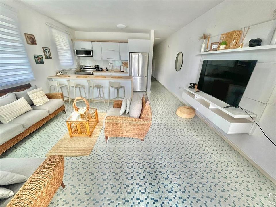 Под контрактом: $285,000 (3 спален, 2 ванн, 1251 Квадратных фут)