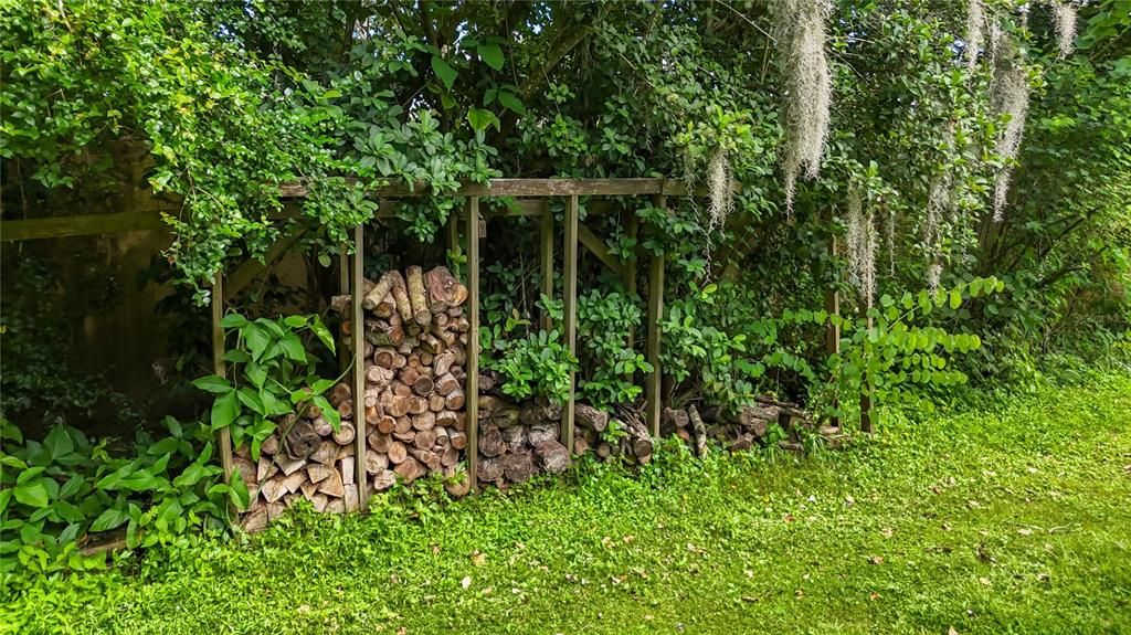 Activo con contrato: $579,000 (4 camas, 3 baños, 2414 Pies cuadrados)