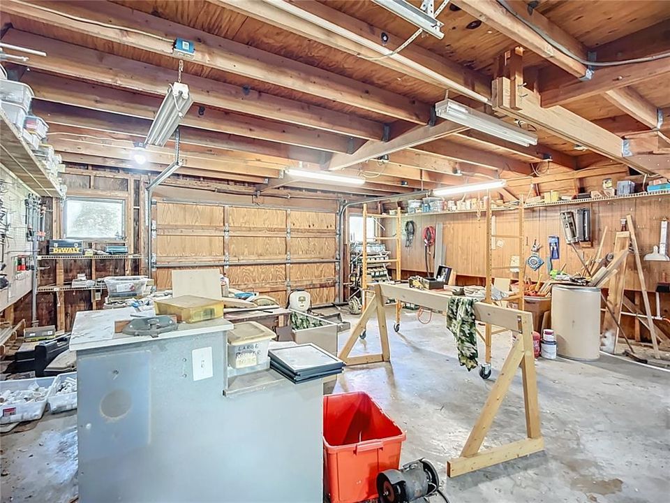 Activo con contrato: $579,000 (4 camas, 3 baños, 2414 Pies cuadrados)