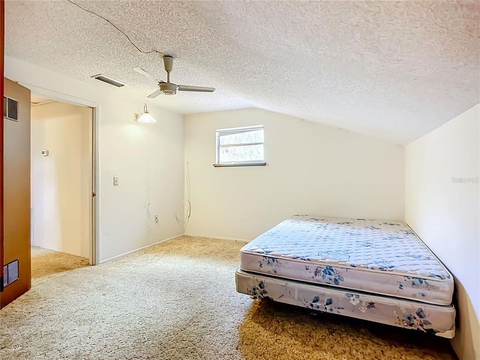 Activo con contrato: $579,000 (4 camas, 3 baños, 2414 Pies cuadrados)