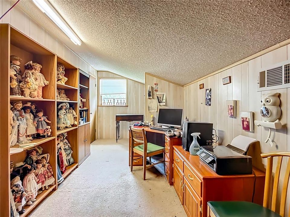 Activo con contrato: $579,000 (4 camas, 3 baños, 2414 Pies cuadrados)