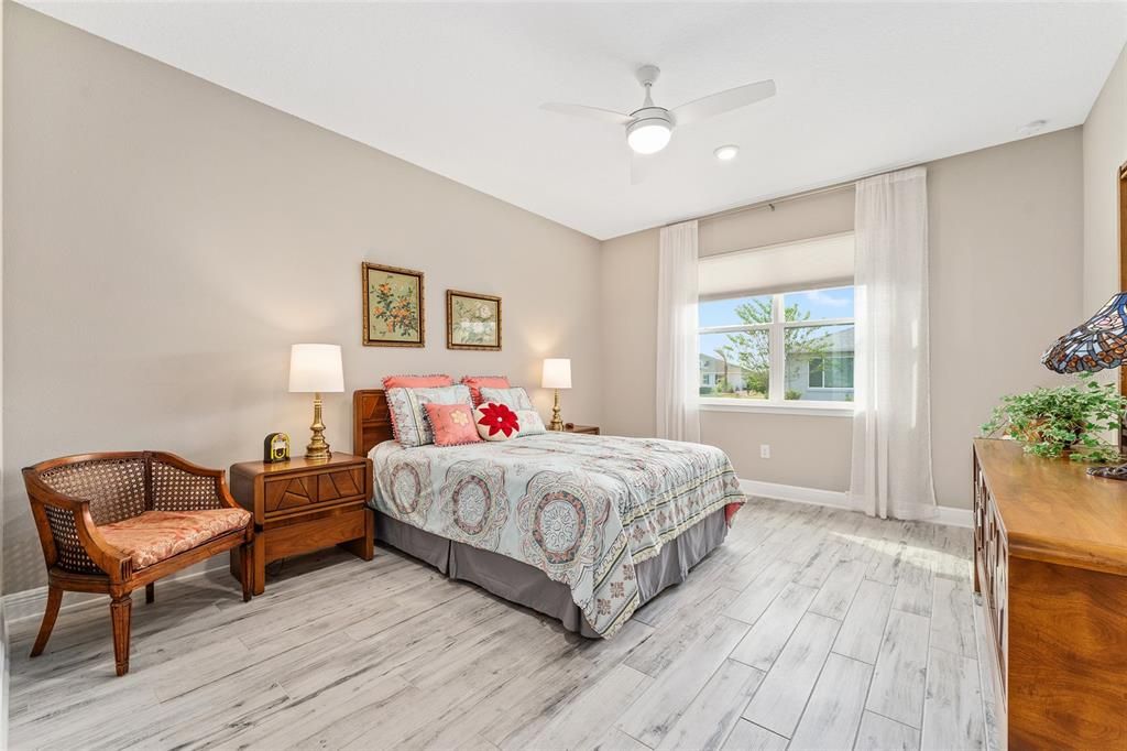 На продажу: $599,999 (3 спален, 3 ванн, 2893 Квадратных фут)