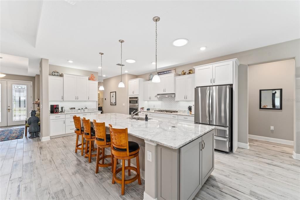 На продажу: $599,999 (3 спален, 3 ванн, 2893 Квадратных фут)