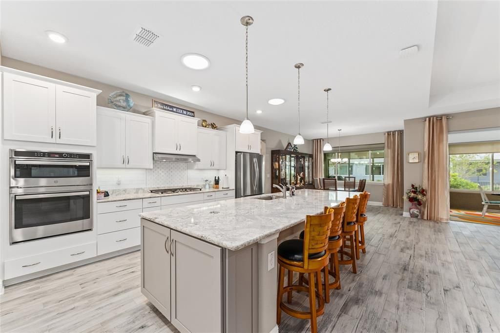 На продажу: $599,999 (3 спален, 3 ванн, 2893 Квадратных фут)