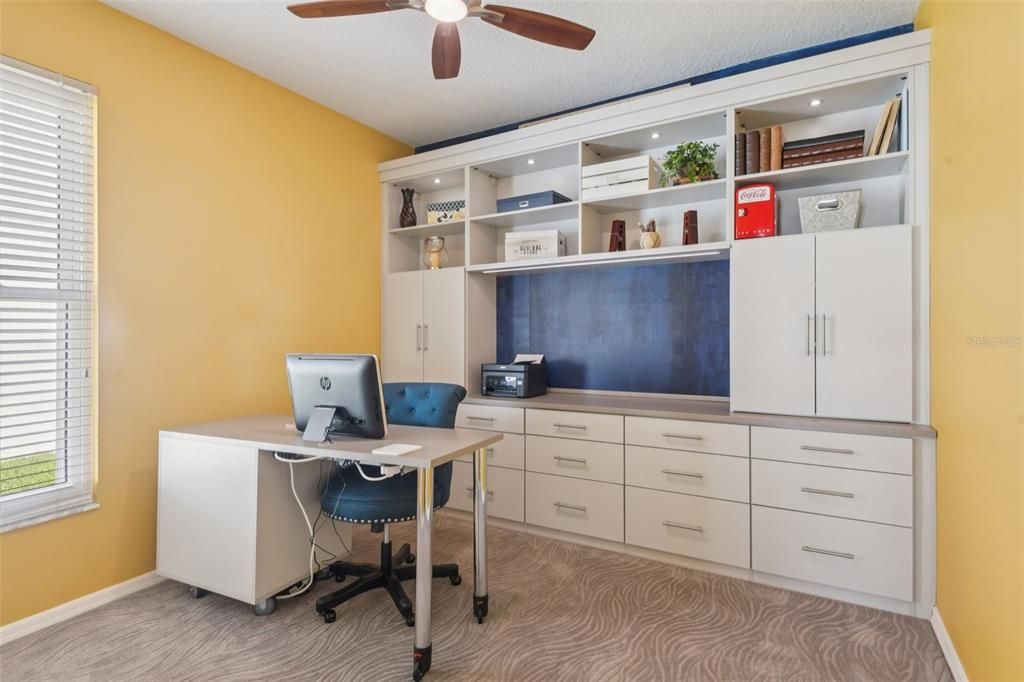 合同活跃: $485,000 (4 贝兹, 3 浴室, 2428 平方英尺)